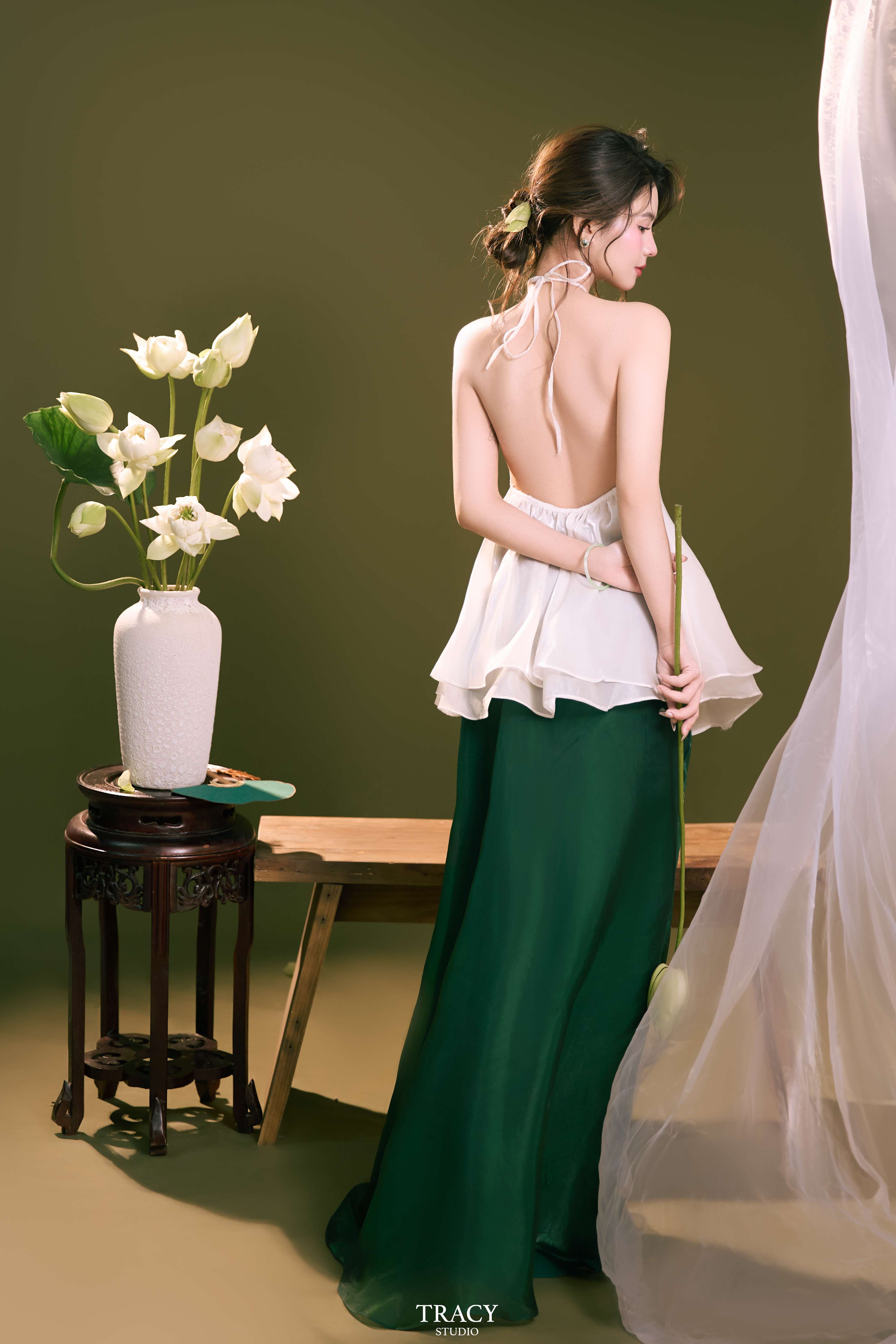 frontend/img/gallery/concept-sen/tracy-studio-chup-concept-sen-trang-chang-may (3).jpg